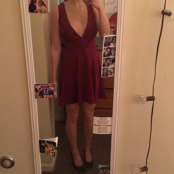 Charlotte Russe Maroon V Plunge Dress - Picture 5 of 5